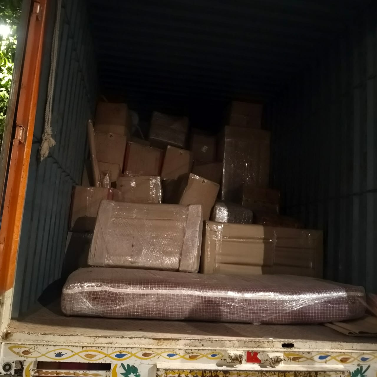 house_relocation_shifting_offices_packers_&_movers